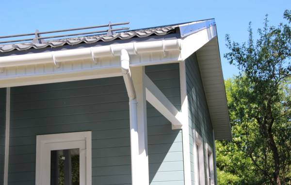 Водосточная система и пластиковый водосток